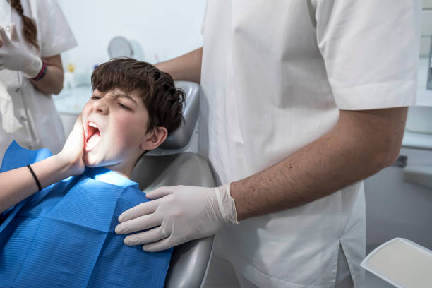 Best Emergency Dentist for Knocked-Out Tooth in Fairfax, IA